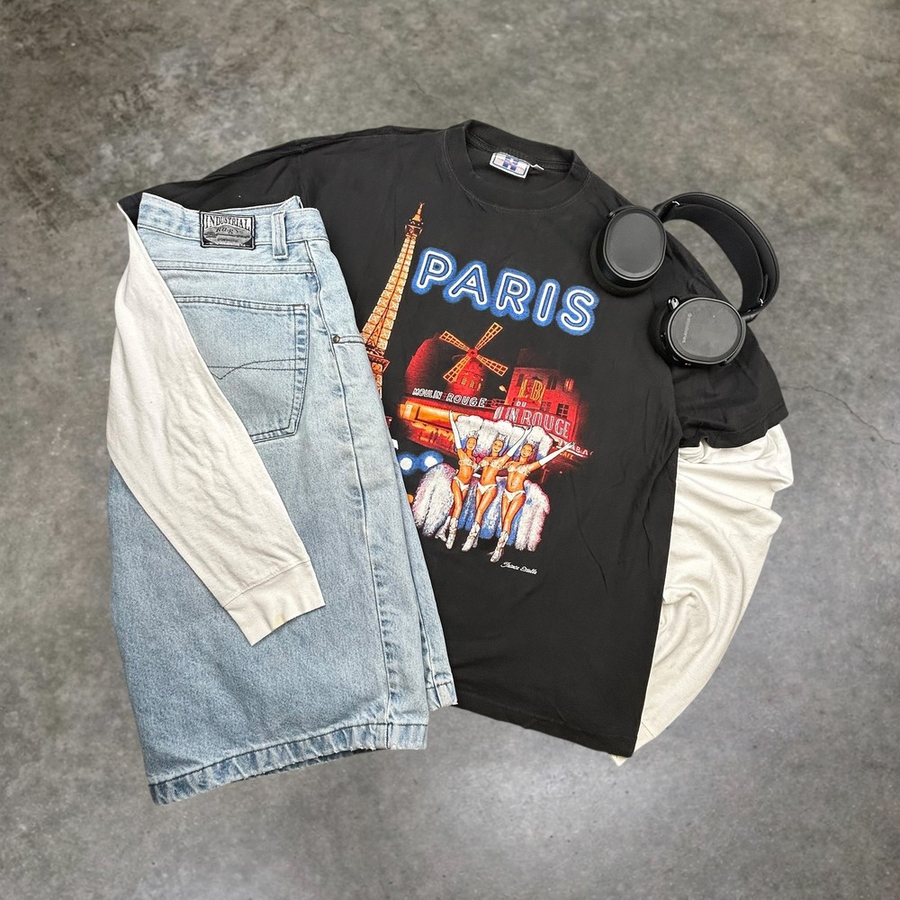 Vintage 90s Paris Moulin Rouge Graphic T Shirt Mens Large Black Hardware Tag